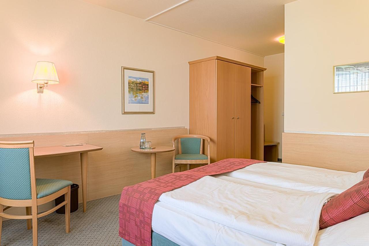 Hotel Am Moosfeld 4*