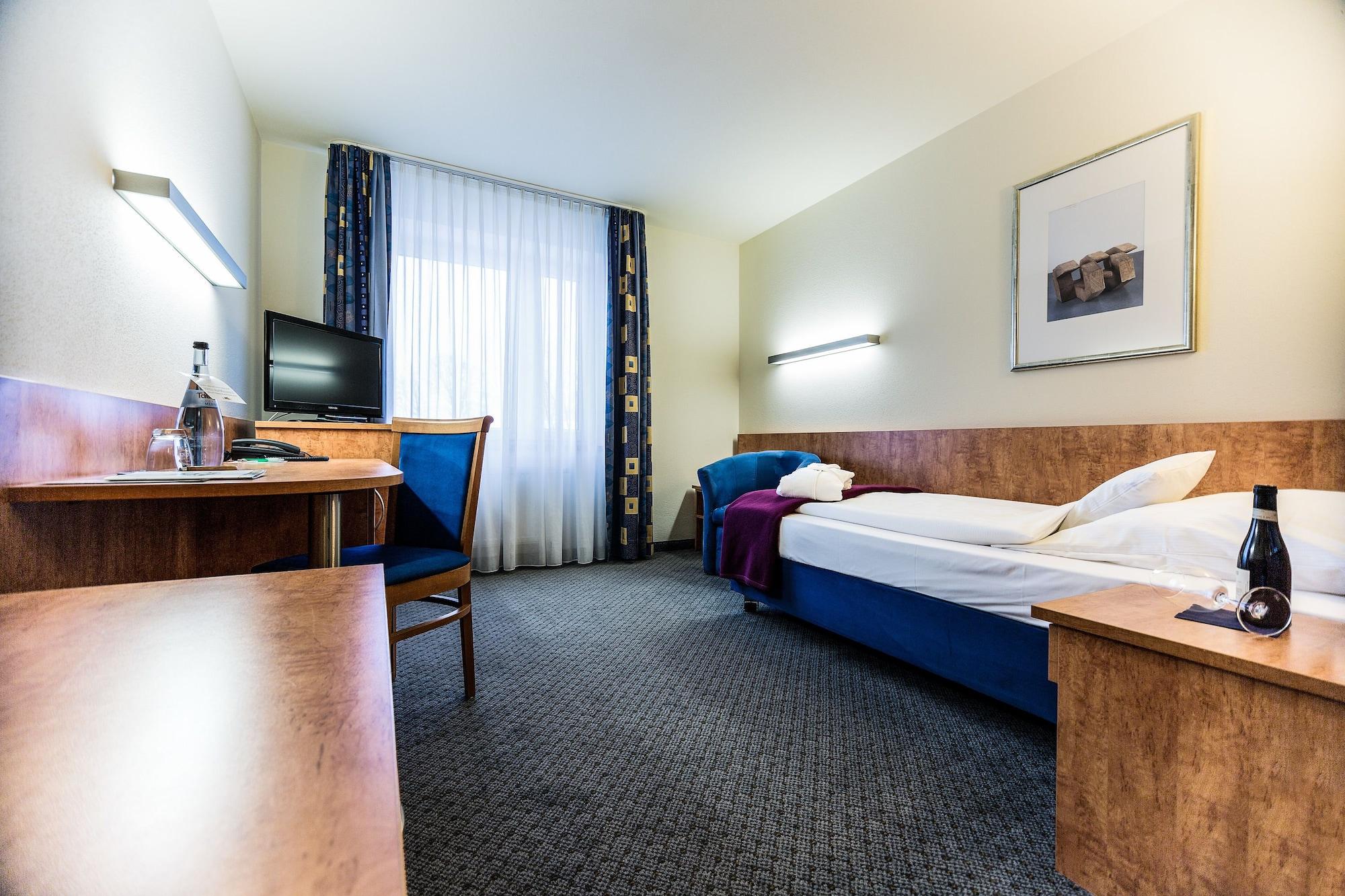 Hotel Am Moosfeld 4*
